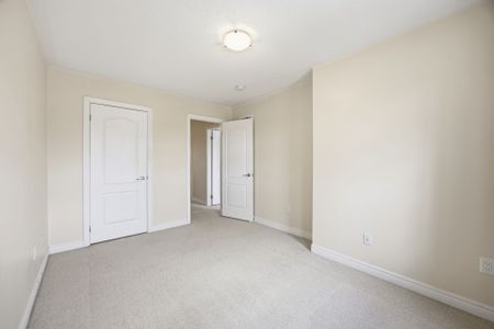 For Lease - 90 SKY HARBOUR Drive, Brampton, Ontario - Photo 3