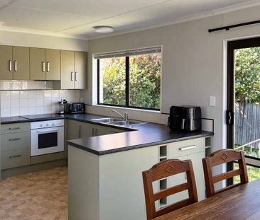 Space, Location and Lifestyle - Photo 4