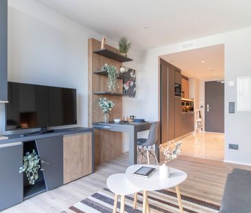 City Pop Zürich Oerlikon – Premium Living with Free Spa, Gym & Rela... - Photo 4