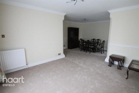 2 bedroom apartment to rent - Photo 2