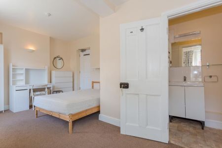 Studio to rent - Photo 3