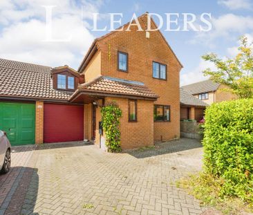 4 bedroom detached house to rent - Photo 3