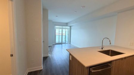For Lease - 4130 Parkside Village Drive Unit# 3102, Mississauga, Ontario - Photo 3