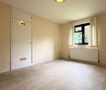 Vicarage Drive, Wadworth, Doncaster - Photo 2
