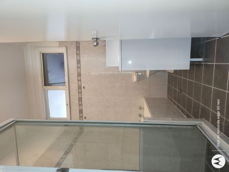 Fully Renovated, Four Bedroom Family Home - Photo 3