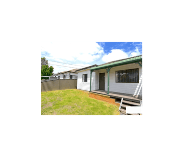 Huge 5 bedroom house - Photo 4