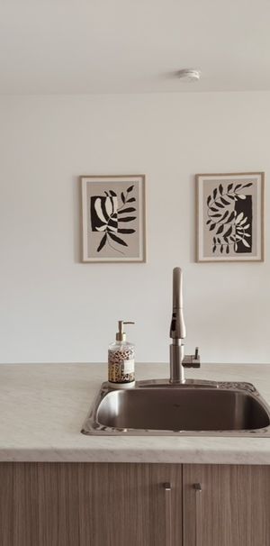 4 1/2 + Bureau à Louer - 1er Aout 2026 - Photo 1