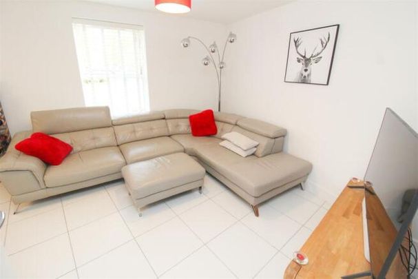 2 bedroom apartment to rent Summerlin Drive, Woburn Sands, MK17 8FU - Photo 1