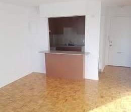 1 CH - 1 SDB - Laval - $1,200 /mo - Photo 3