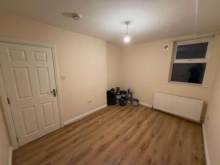 Albert Road, London, SE25 - Photo 5