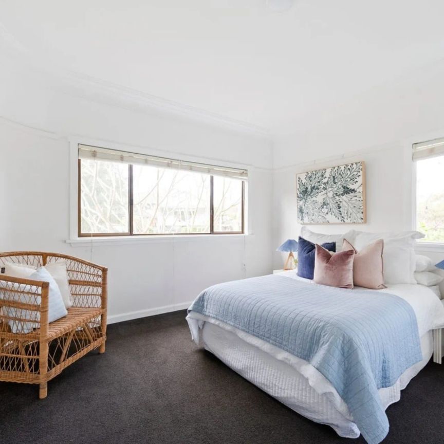12 Spring Road, - Photo 1