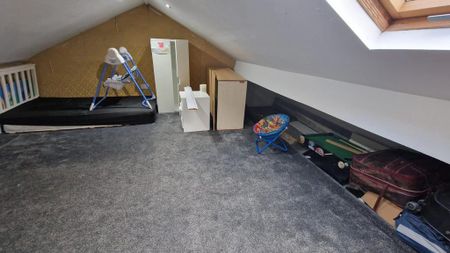 5 bedroom end of terrace house to rent - Photo 5