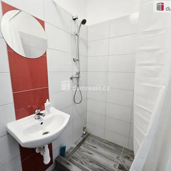 Pronájem bytu 1+kk, 20 m - Фото 1