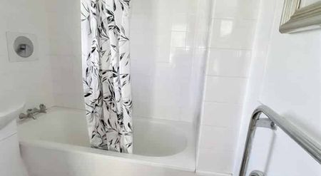 Tokoroa - 3 Bedrooms - Photo 3