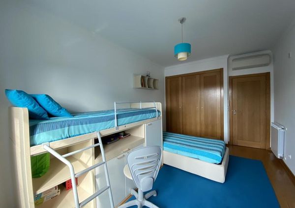 4 Bedroom Apartment with parking, Telheiras, Lisboa