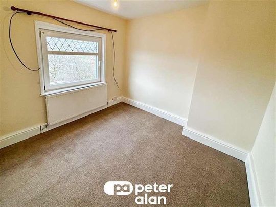 Pantycefn Road, Markham, Blackwood, NP12 - Photo 1