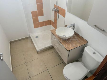 Location Appartement 2 pièces 50m² CAYENNE 97300 - Photo 4