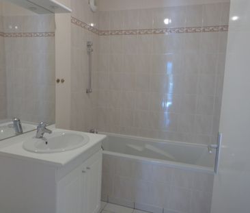 Location Appartement 2 pièces 51m² REIMS 51100 - Photo 4