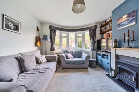 3 bedroom semi-detached house to rent - Photo 2