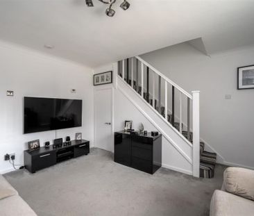 2 Bed Terraced House, Manor Hall Mews, CV3 - Photo 3