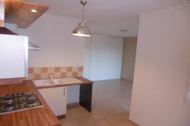 L'Isle/Sorgue dans résidence sécurisée, appartement T1 avec terrasse et parking., - Photo 1