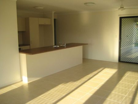 6 Stella Street, 4815, Kelso Qld - Photo 5