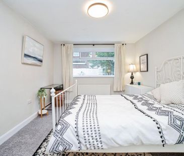 3 bedroom detached bungalow to rent - Photo 6