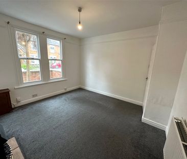 Lime Grove, Newark, Nottinghamshire, NG24 - Photo 6