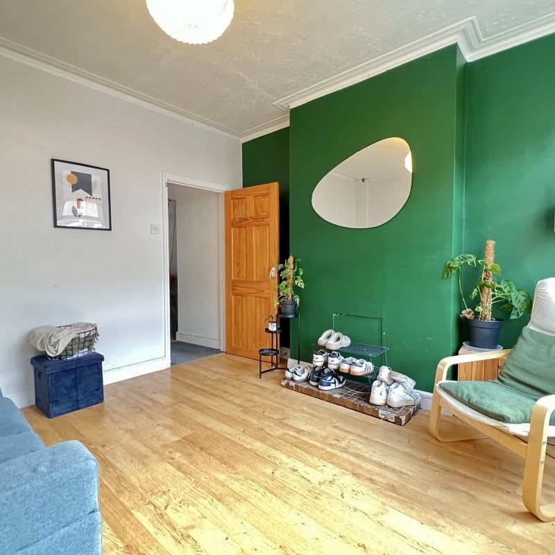 Dover Street - Photo 1