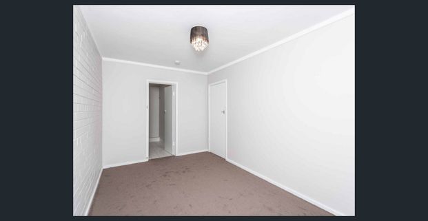 Freshly updated, in Vibrant Victoria Park - Photo 1