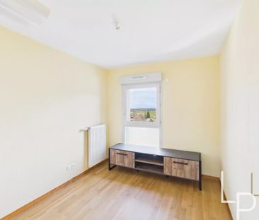 Location Appartement 5 pièces 105m² BONS EN CHABLAIS 74890 - Photo 1