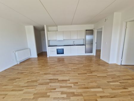 Skøn lejlighed tæt på natur og indkøb - Photo 3