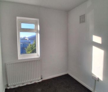 2 bedroom house to rent - Photo 2