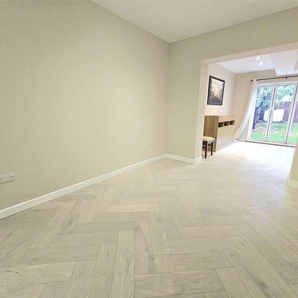 Burlington Avenue, Romford, Essex, RM7 - Photo 1