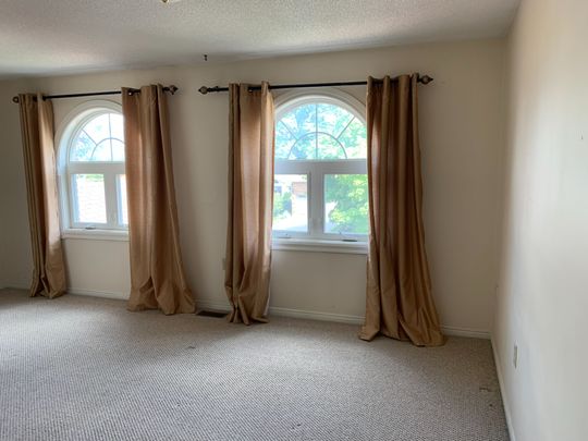 For Lease - 29 Irwin Drive Unit# Upper, Barrie, Ontario - Photo 1