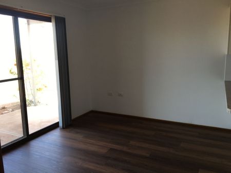 NEAT 3 BEDROOM - Photo 2