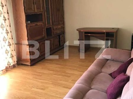 Apartament cu 3 camere, decomandat, 70 mp, parcare, zona Kaufland - Photo 4