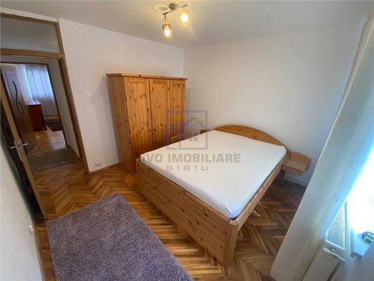 Apartament de inchiriat in Sibiu - 2 camere, decomandat, cu balcon, Bd. Mihai Viteazu de inchiriat - Photo 1