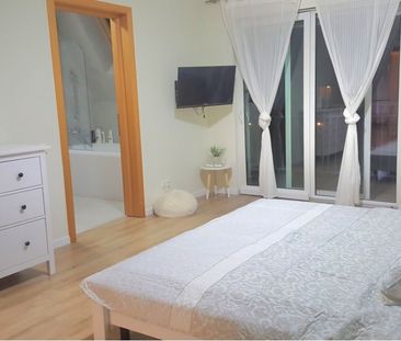 Compound villa - Photo 2
