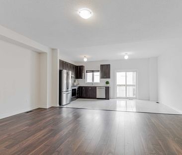 For Lease - 1277 Peelar Crescent, Innisfil, Ontario - Photo 3