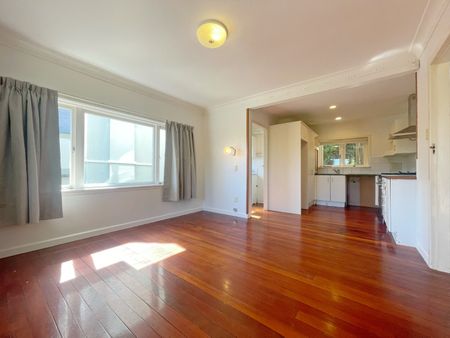 Orakei sunny cozy 3 bedroom house - Photo 5