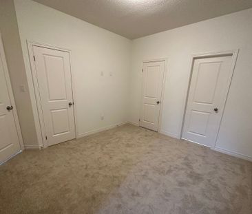 For Lease - 18 Arrowview Drive, Brampton, Ontario - Photo 5