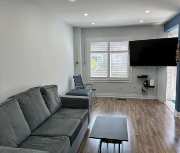 3918 ZENITH COURT - Photo 1