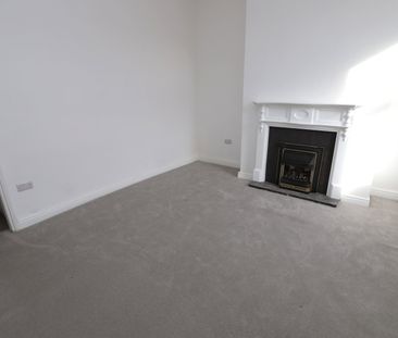 Eton Hill Road, Radcliffe - Photo 1