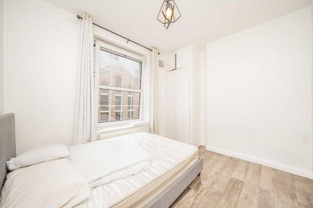 3 bedroom flat to rent - Photo 4