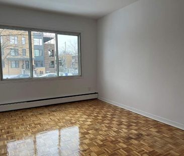 ESPACE DE DÉTENTE: 3½ Condo à LaSalle, QC - Photo 4