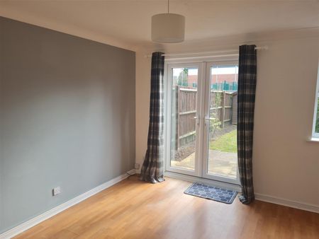 2 bedroom House To Let - Photo 4
