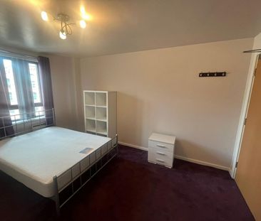 1 bedroom Flat To Let - Photo 5