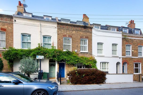 3 bedroom terraced house to rent - Photo 1