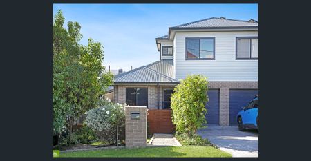 "Fully Furnished 3 bedroom Townhouse... Just move in and start living!" - Photo 4